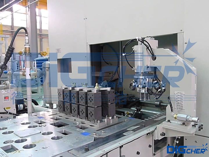 通過(guò)式去毛刺加工線(xiàn)工件傳動(dòng)